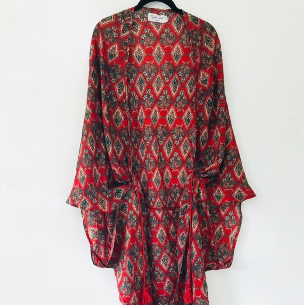 BEAUTIFUL silk kimono